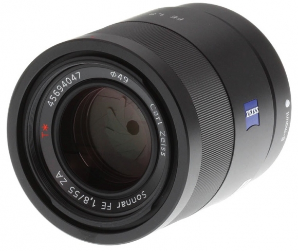 Sony FE 55mm f/1.8 Zeiss lens review: Superbly sharp lens for