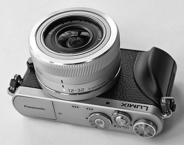 LUMIX GM1 レンズ&グリップセット LUMIX GM1 レンズ&グリップセット