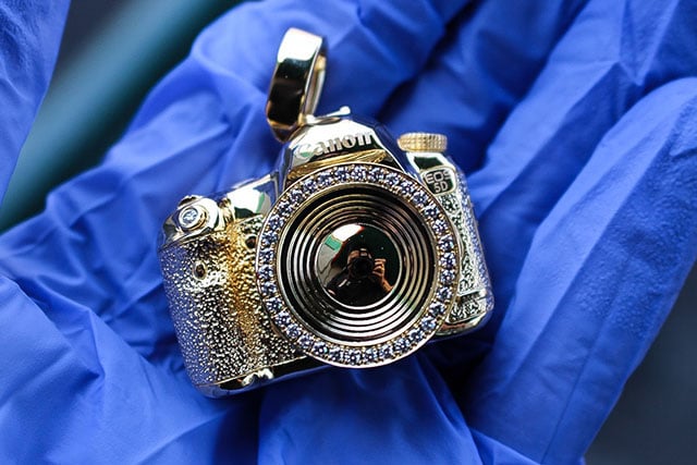 Canon fan with a Leica budget? Here’s your $7,500 golden camera ...