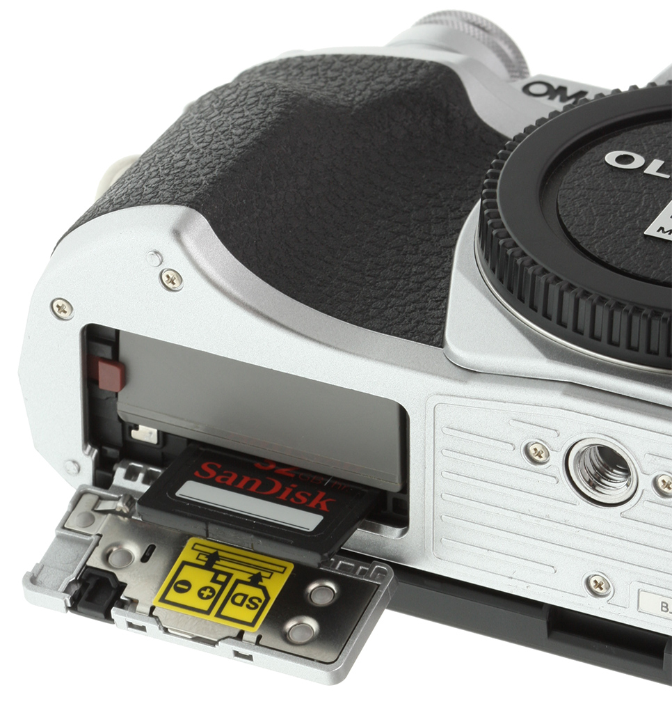 OLYMPUS E-M10 Mark IV ★予備バッテリー及び備品付き OLYMPUS】OM-Dシリーズご購入でモバイルバッテリープレゼント | THE