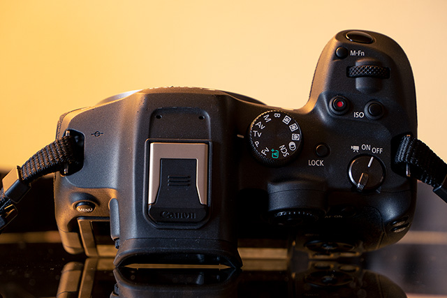 Canon EOS R7 Review: Hands-on Review -- Product Image