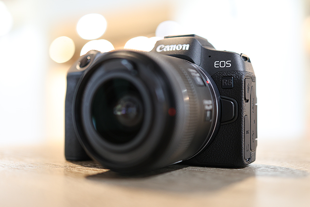 Canon EOS R8 Review: Hands-on Preview -- Product Image