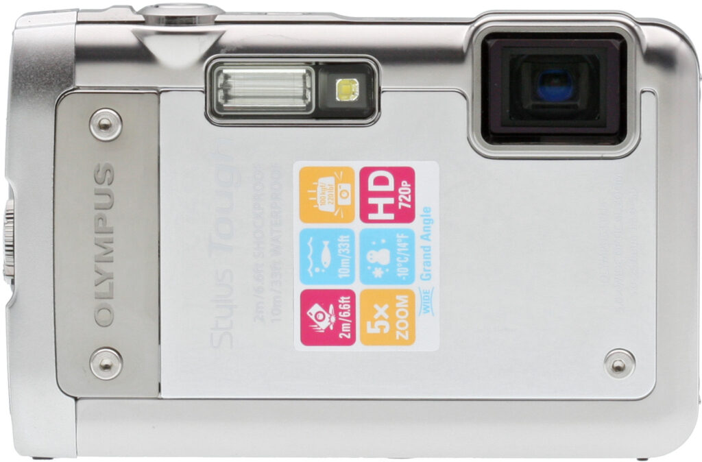♩スマホ転送OK♩オリンパス μTOUGH-8010 シルバー色　SDカード付き μ（ミュー）TOUGH-8010：コンパクトデジタルカメラ Tough