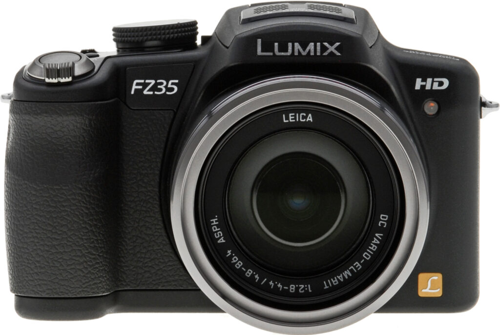 【美品】Panasonic LUMIX DMC-FH8 ブラック Amazon | パナソニック デジタルカメラ ルミックス FH8 光学5倍