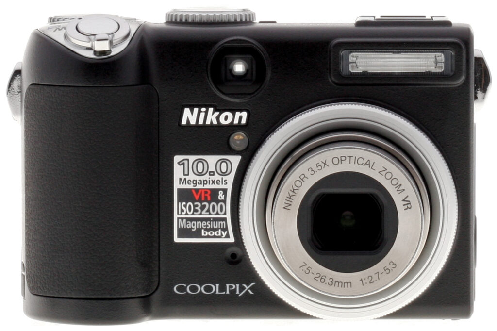 Nikon デジタルカメラ COOLPIX P5000 ブラック 1000万画素 Amazon.co.jp: Nikon デジタルカメラ COOLPIX(クールピクス