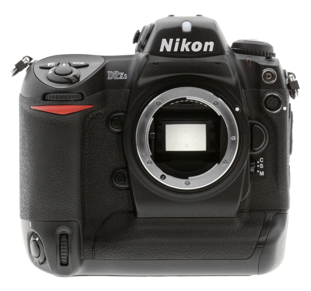 【美品】Nikon D2Xs ニコン　9220枚 Nikon D2Xs Review - Design - Imaging Resource