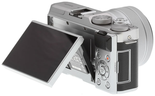 富士フイルム - FUJI FILM X−A5 X-A5 レンズキット SILVER 富士フイルム FUJIFILM X-A5 レンズキット [シルバー] 価格比較