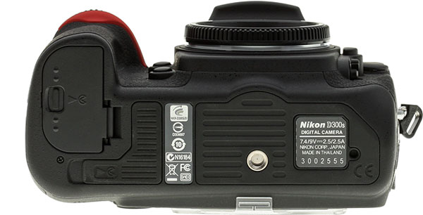 Nikon D300S Review - Design - Imaging Resource