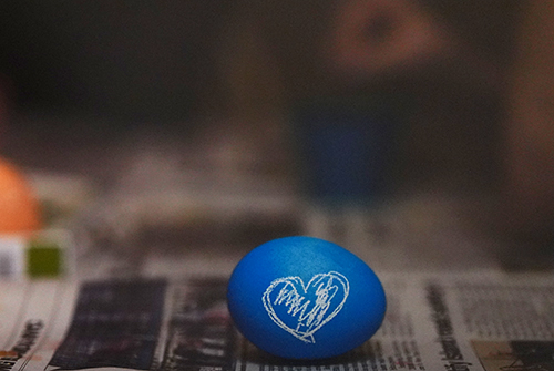 Photo of an easter egg printed on the Epson SureColor P900 inkjet photo printer