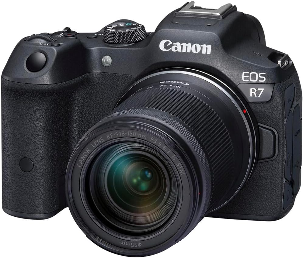 The Canon EOS R7 Mirrorless Camera Bundle Gets a Major Discount on