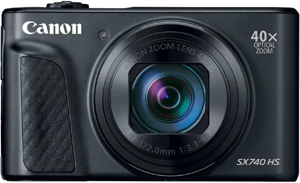 Superzoom Camera Canon PowerShot SX740 HS Drops to Its Lowest