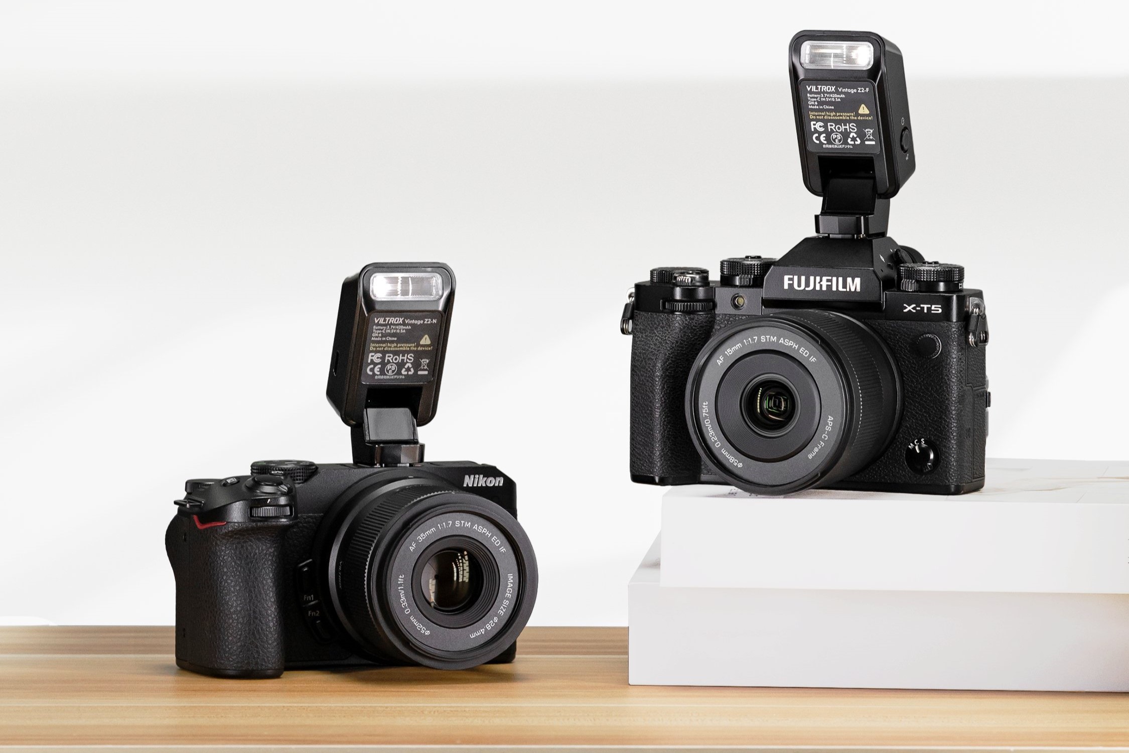 Viltrox Vintage Z2 Brings Ultra-Portable On-Camera Flash for Under Viltrox Vintage Z2 Brings Ultra-Portable On-Camera Flash for Under