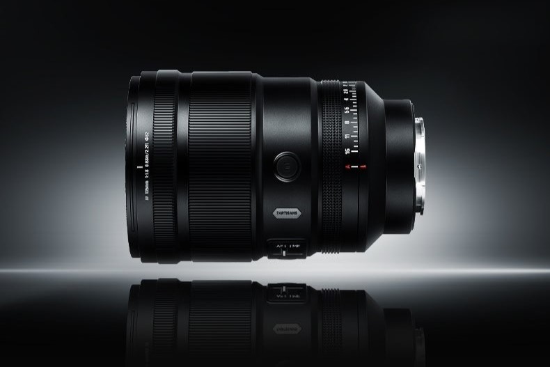 Olympus 14-42mm f/3.5-5.6 EZ Lens Review: A light, compact 'kit