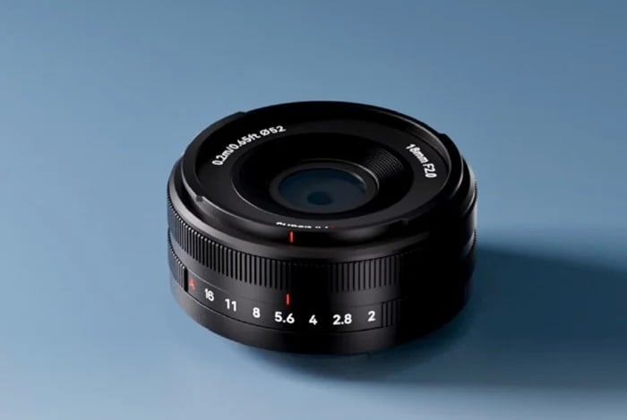 7artisans 18mm f/2.0 LITE AF pancake lens teaser image from Fuji Rumors.