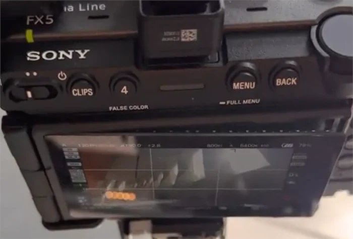 Sony FX5 LCD issue image from Sony Alpha Rumors.
