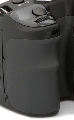 Grip : Great for quick alignment and comfort, the A100's grip is superb. And Dave, who