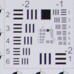 Tele: Slightly soft in the corners (upper right).