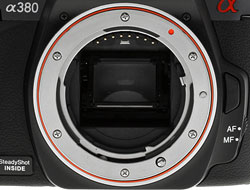 Sony Alpha DSLR-A380 Optics image 1