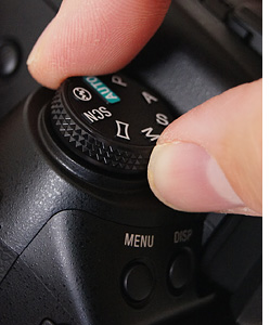 Sony Alpha DSLR-A580 Overview image 2
