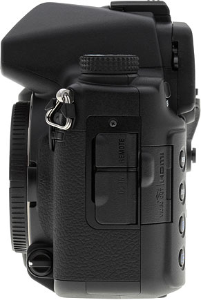 Sony Alpha DSLR-A850 Design image 2