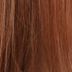 Subtle detail: Hair Minimal noise suppression here, with good strand detail in the shadows.