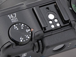 Canon PowerShot G10 Overview image 6