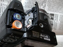 Sony Cyber-shot DSC-H5 Overview image 7