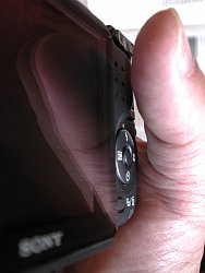 Sony Cyber-shot DSC-H5 Overview image 4