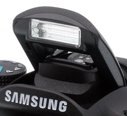 Samsung NX10 Overview image 9