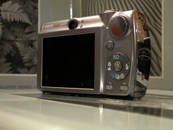 Canon PowerShot SD800 IS Overview image 1