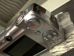 Canon PowerShot SD800 IS Overview image 4