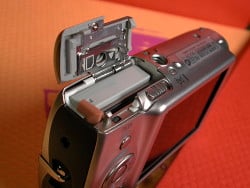 Canon PowerShot SD900 Overview image 4
