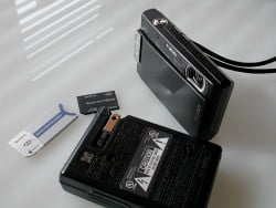 Sony Cyber-shot DSC-T100 Overview image 6