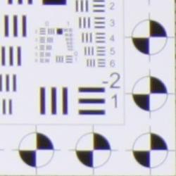 Tele: Moderately high, top left @200%