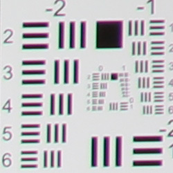 Tele, f/5.6: Upper right C.A.: Fairly high and bright Softness: Slightly soft