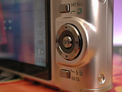 Casio EXILIM ZOOM EX-Z1000 Overview image 6