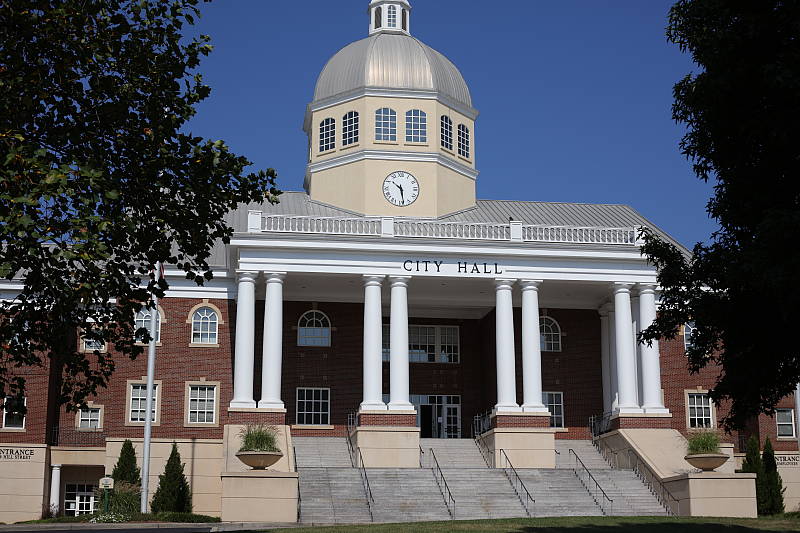 Click to see E5DSRFAR2I00100.JPG