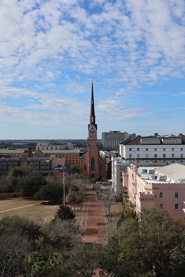 R50 + RF-S18-45mm F4.5-6.3 IS STM: 28mm, F5, 1/1000s, ISO 100, -0.3EV