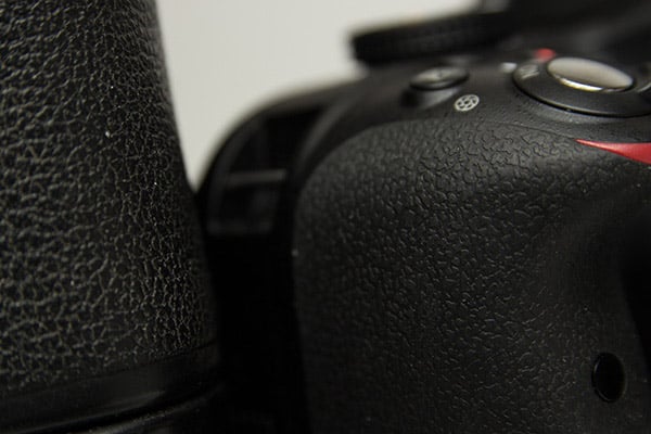 Nikon D3300 Review -- Grippy vs grippier