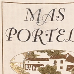 Excellent definition of high-contrast elements, but with minor evidence of edge enhancement.