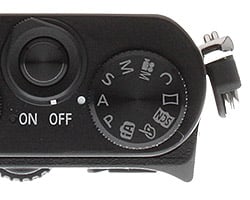 Panasonic GM5 Review -- top controls