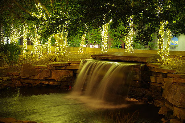 53mm, 1.3 sec. @ f/2.8, ISO 100