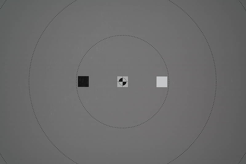 Range (tele) : Slightly dim