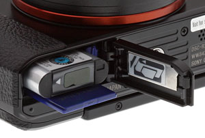 Sony Cyber-shot DSC-RX1R II Overview image 9